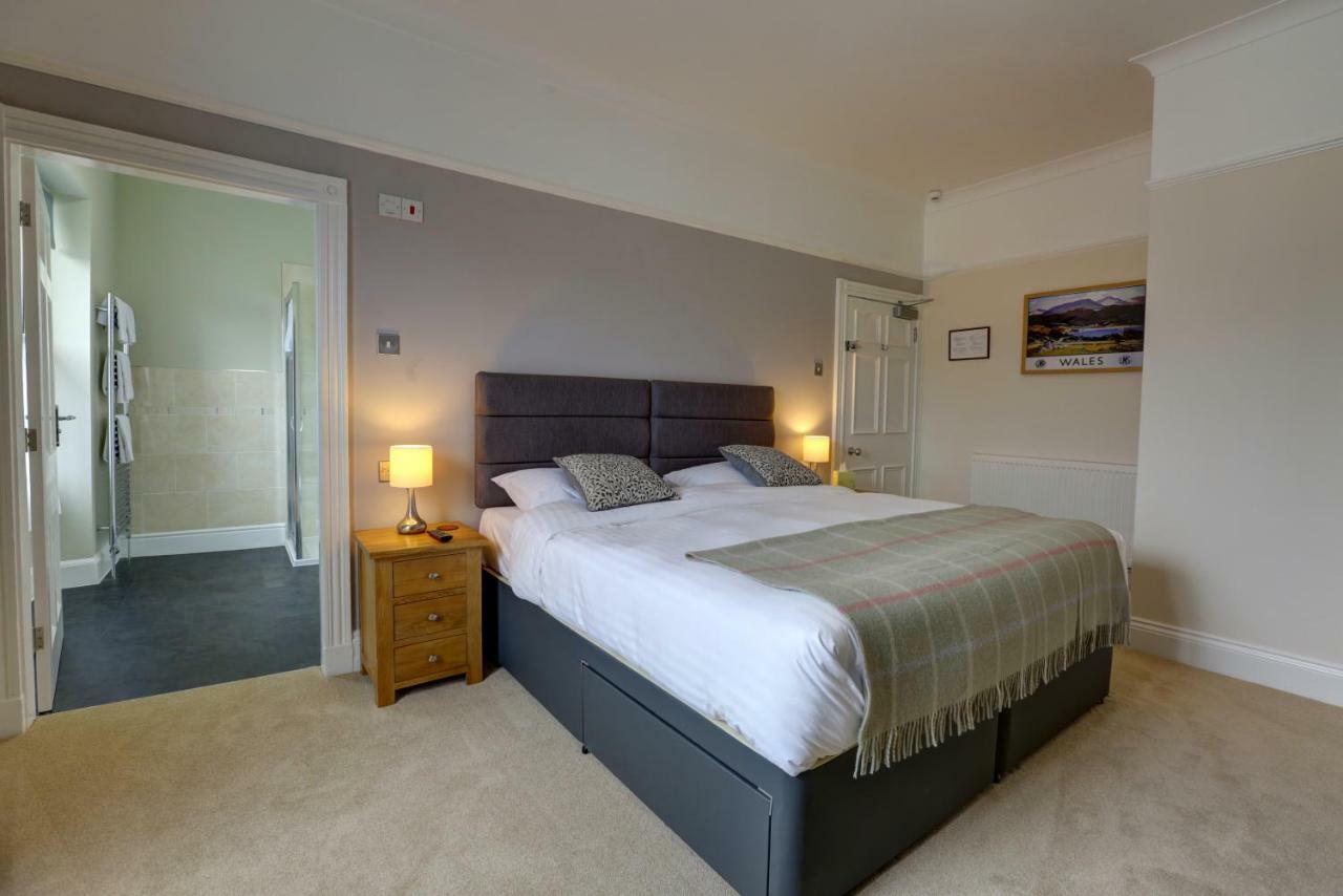 The Grange Guest House Brecon Buitenkant foto